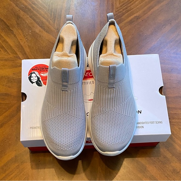 Skechers Shoes - Sketchers Go Walk Arch Fit